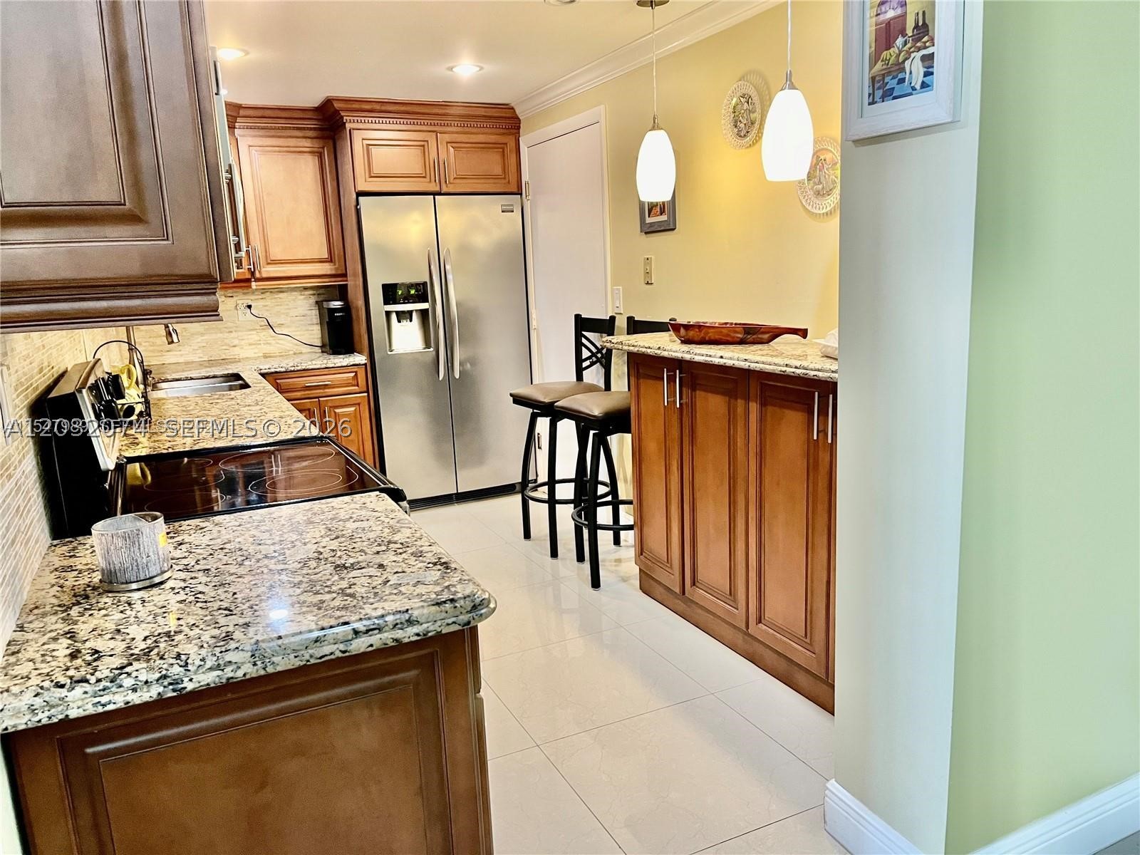 PLAZA TOWERS SOUTH CONDO - Residential Lease