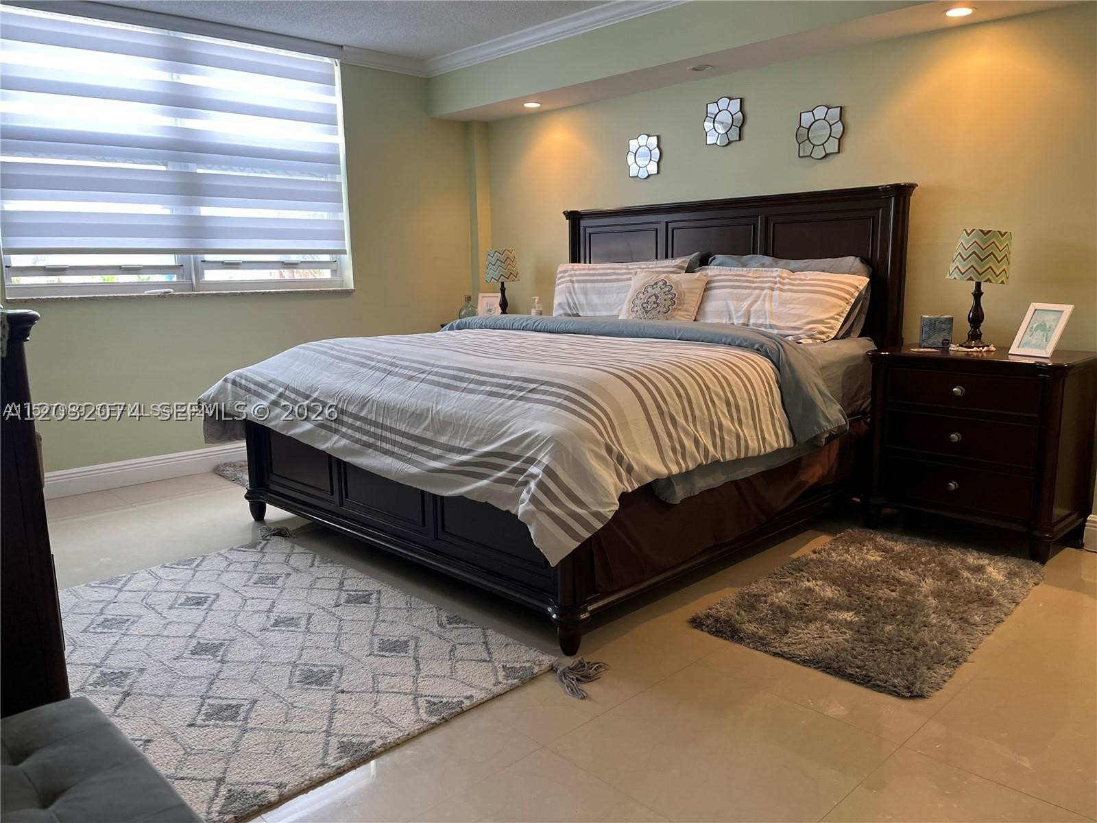 PLAZA TOWERS SOUTH CONDO - Residential Lease