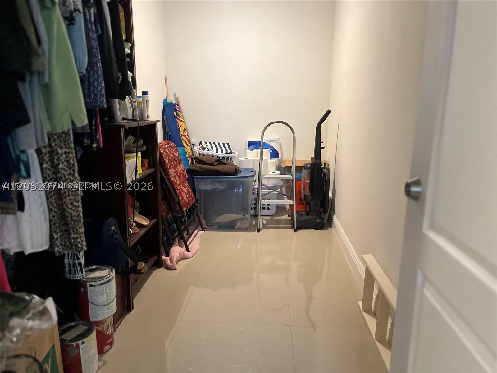 PLAZA TOWERS SOUTH CONDO - Residential Lease