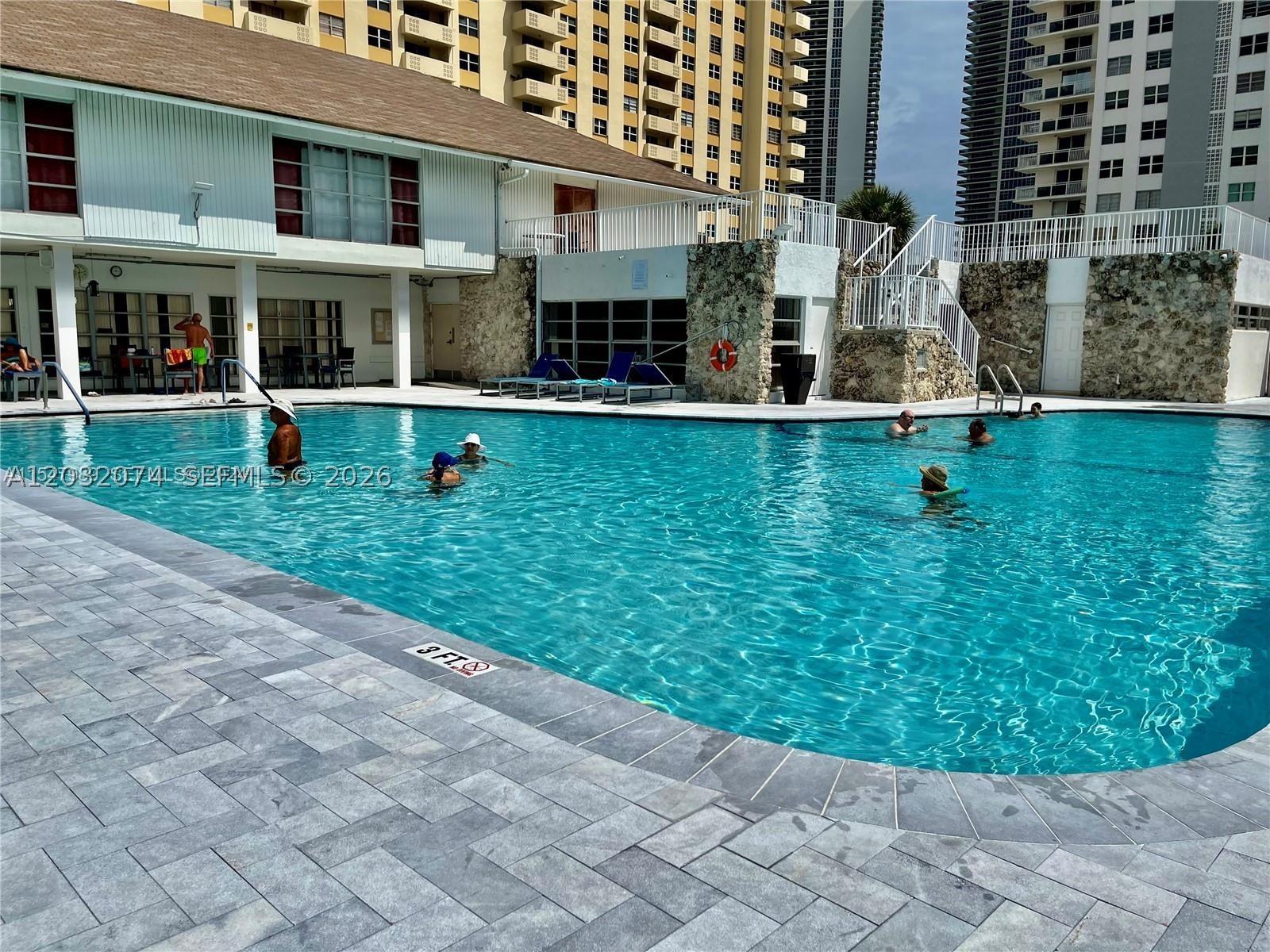 PLAZA TOWERS SOUTH CONDO - Residential Lease