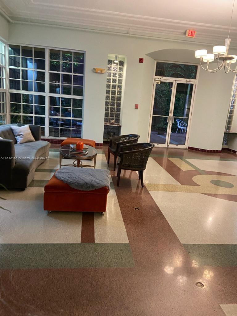 THE FLAMINGO CONDO - Residential Lease