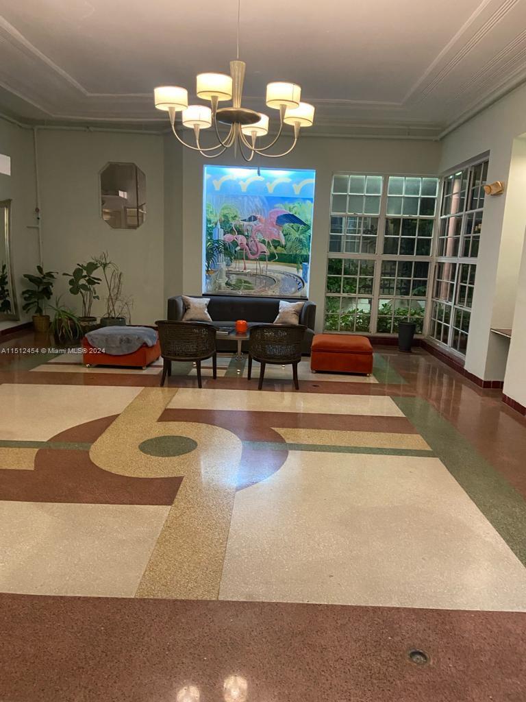 THE FLAMINGO CONDO - Residential Lease