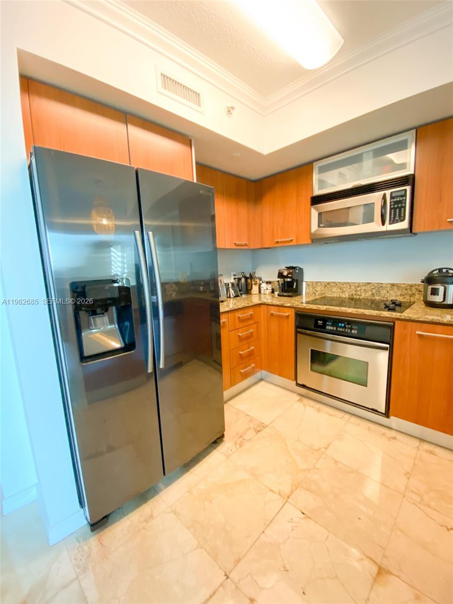 METROPOLIS I AT DADELAND - Residential