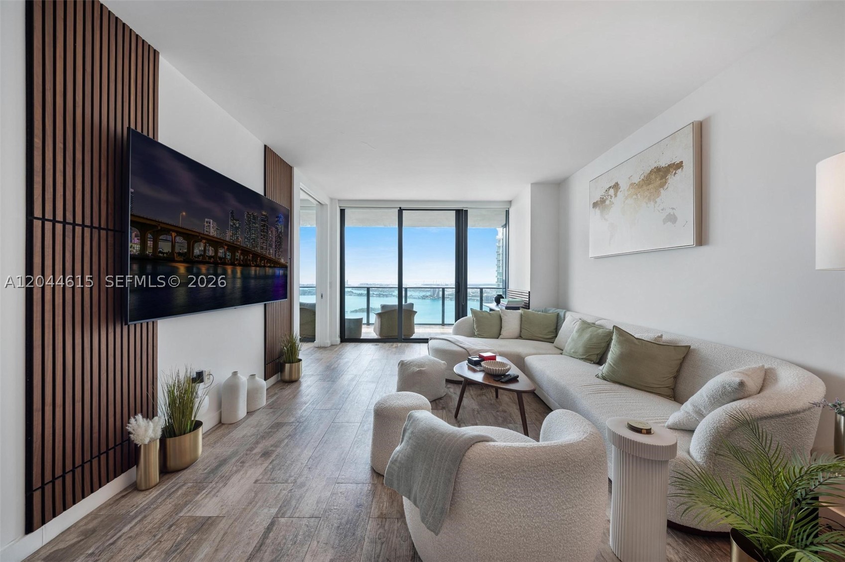 PARAISO BAY CONDO - Residential Lease