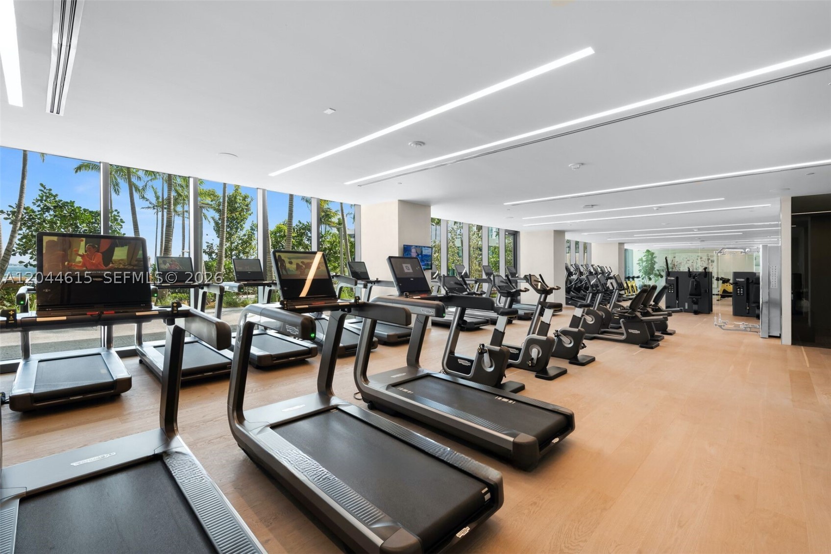 PARAISO BAY CONDO - Residential Lease