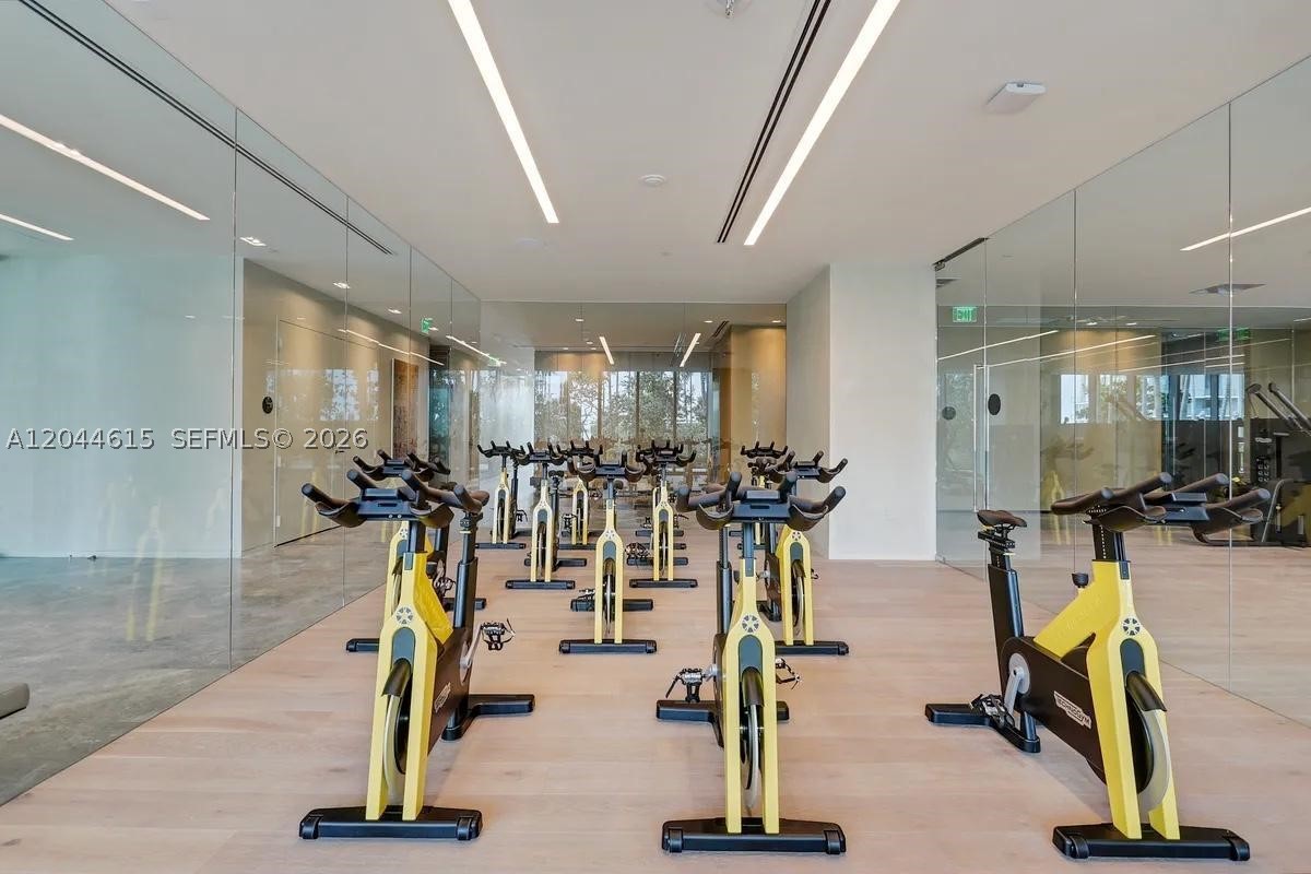 PARAISO BAY CONDO - Residential Lease