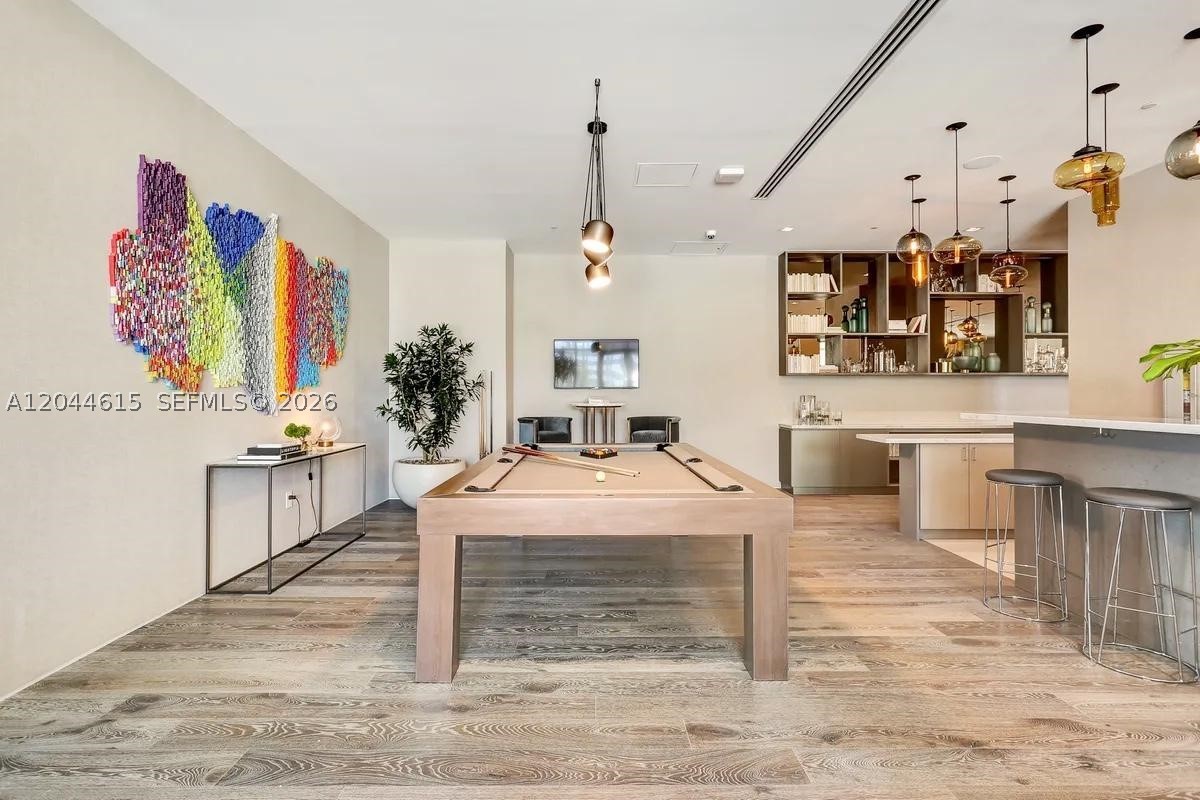 PARAISO BAY CONDO - Residential Lease