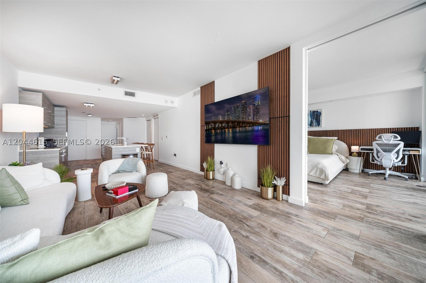 PARAISO BAY CONDO - Residential Lease