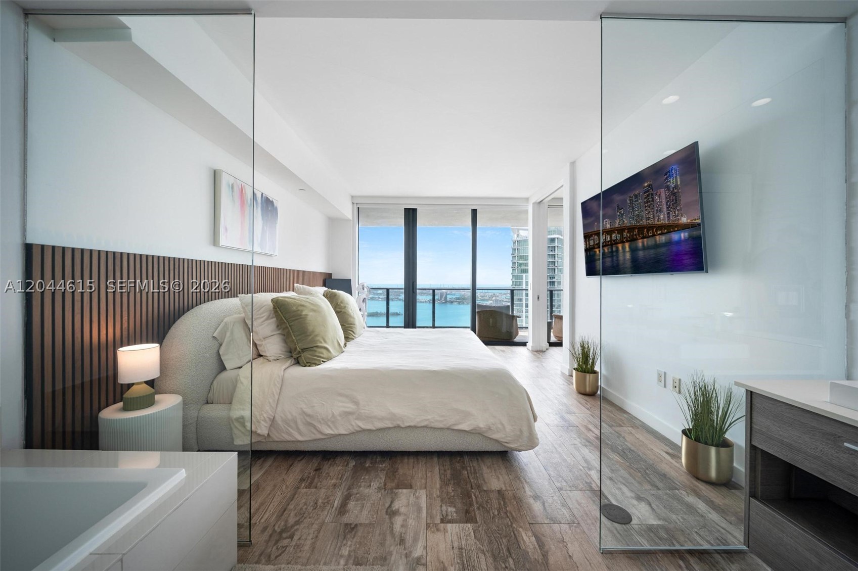 PARAISO BAY CONDO - Residential Lease