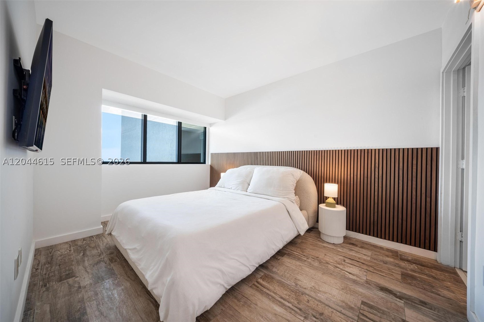 PARAISO BAY CONDO - Residential Lease