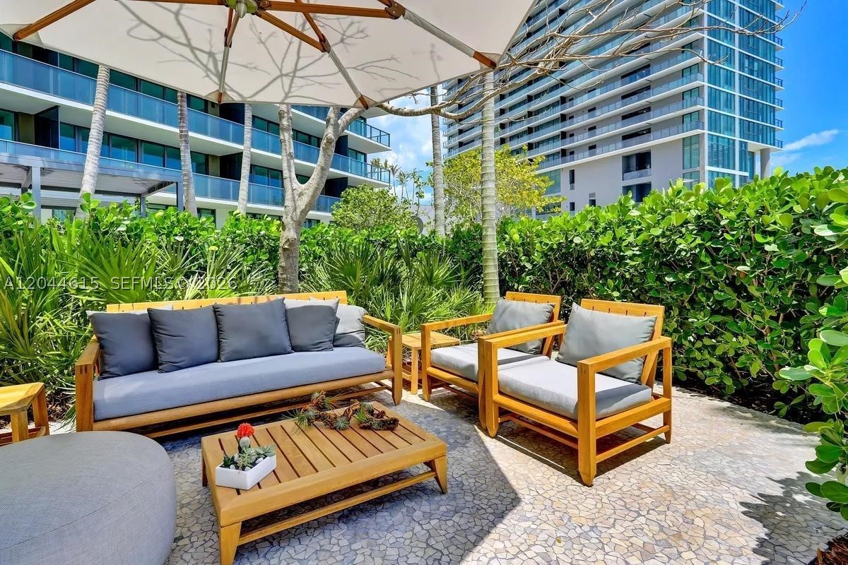 PARAISO BAY CONDO - Residential Lease