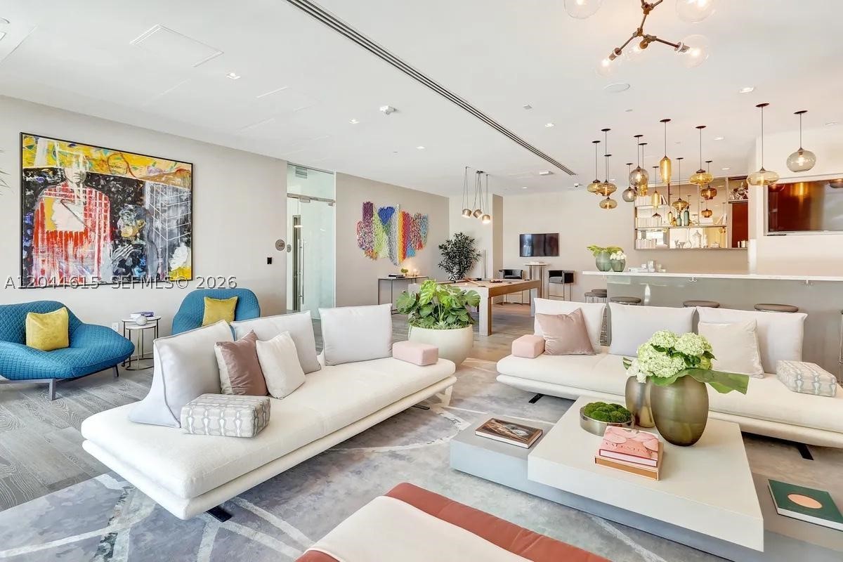 PARAISO BAY CONDO - Residential Lease