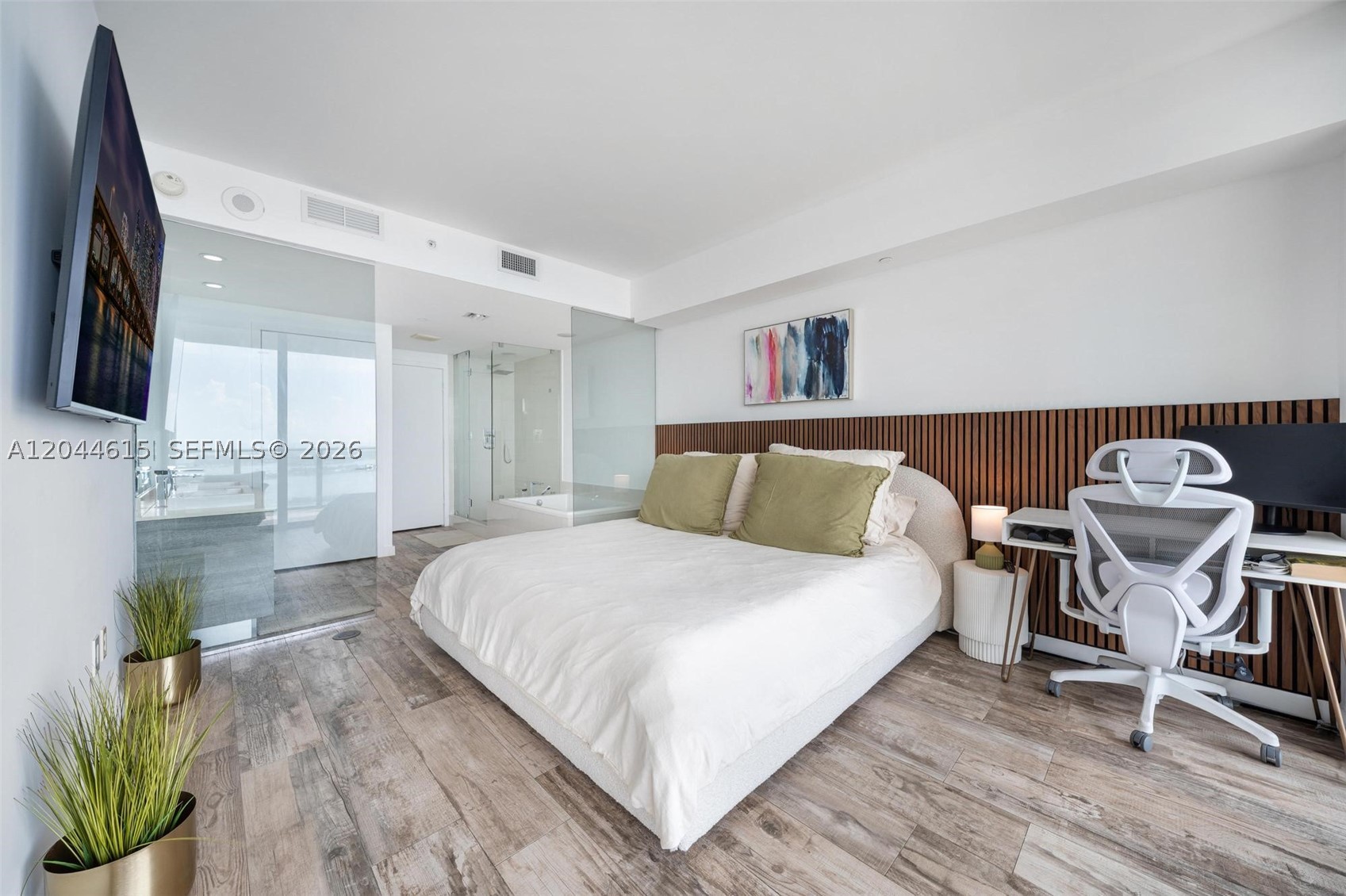 PARAISO BAY CONDO - Residential Lease