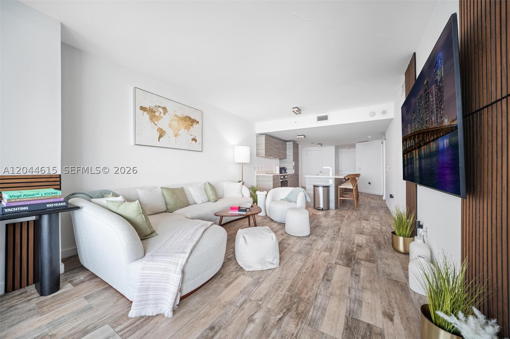 PARAISO BAY CONDO - Residential Lease
