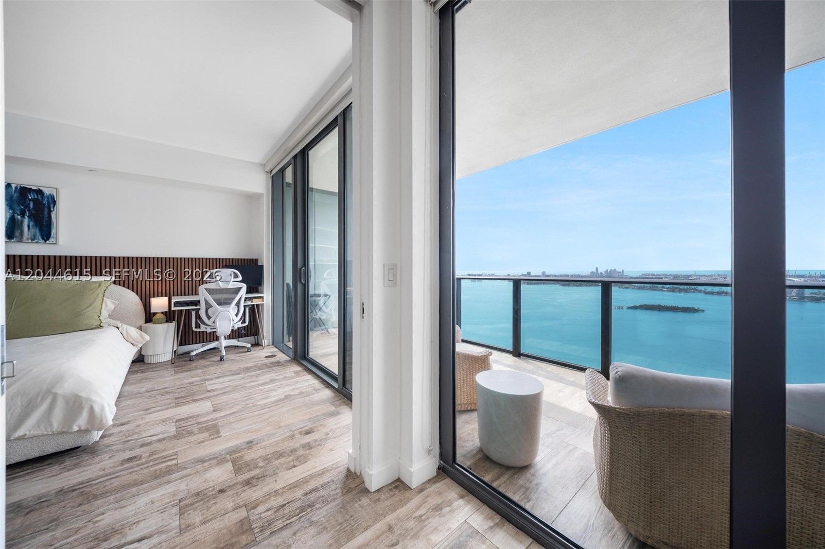 PARAISO BAY CONDO - Residential Lease
