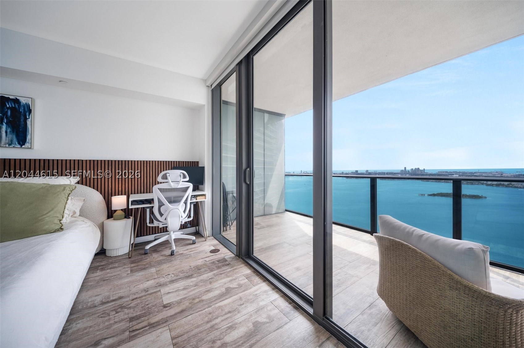 PARAISO BAY CONDO - Residential Lease