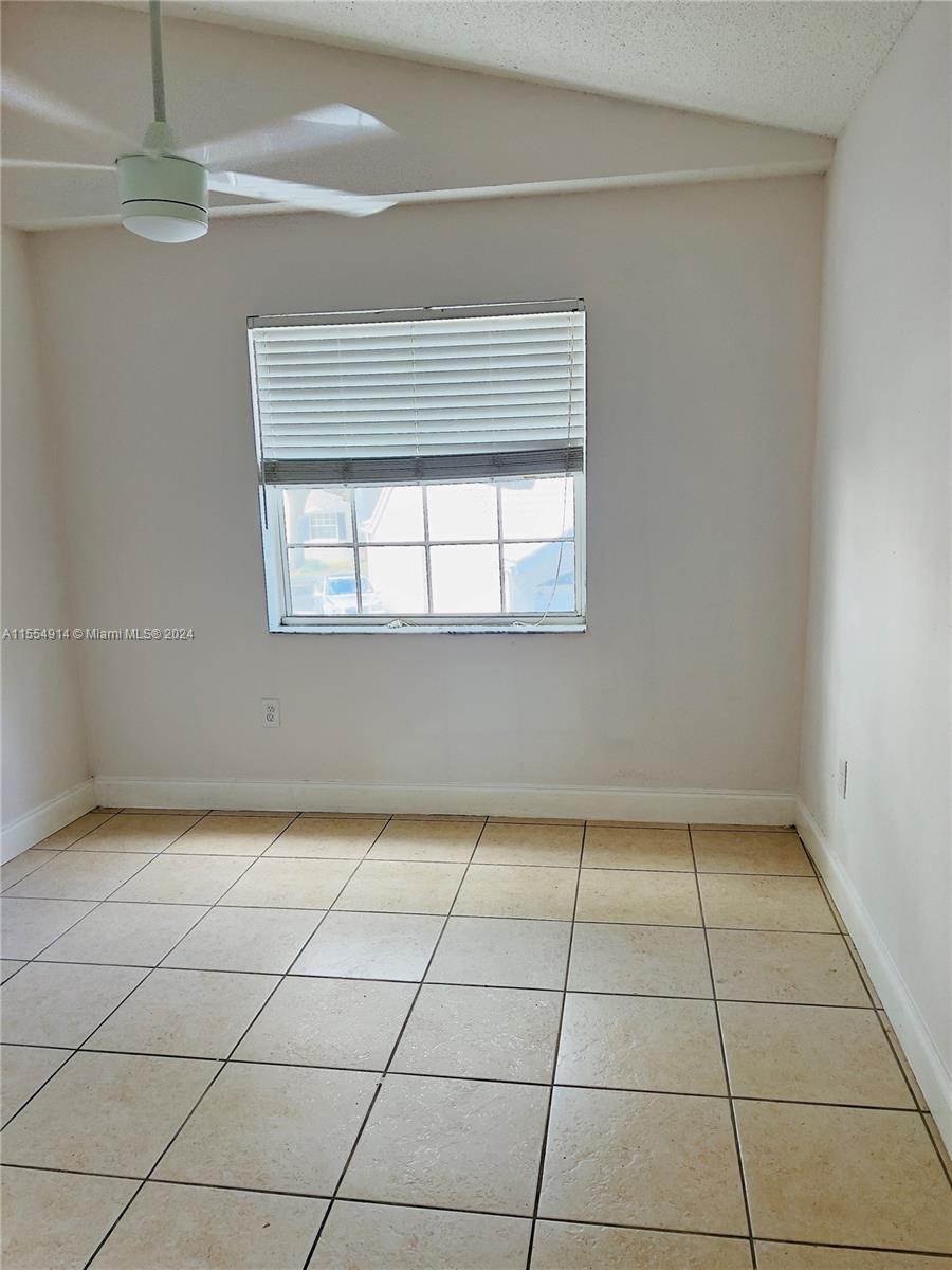 LAKEVIEW CLUB CONDO - Residential Lease