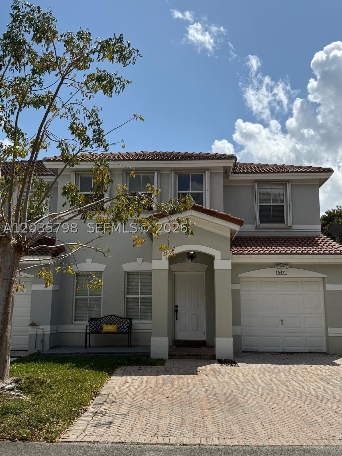 Fully renovated lakefront townhouse featuring 3 bedrooms, 2.5 bathrooms, and a versatile den that can be used as a home office, playroom, or guest space. Enjoy outdoor living on the spacious backyard and covered terrace, perfect for entertaining or taking in the tranquil waterfront views. The home includes a one-car garage and is situated within a peaceful, secure community.