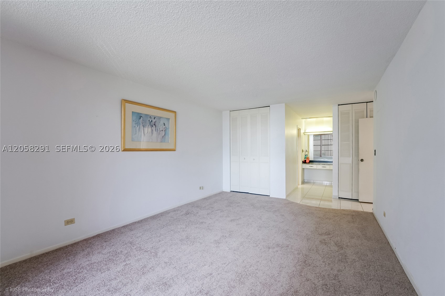 WINSTON TOWERS 400 CONDO - Residential
