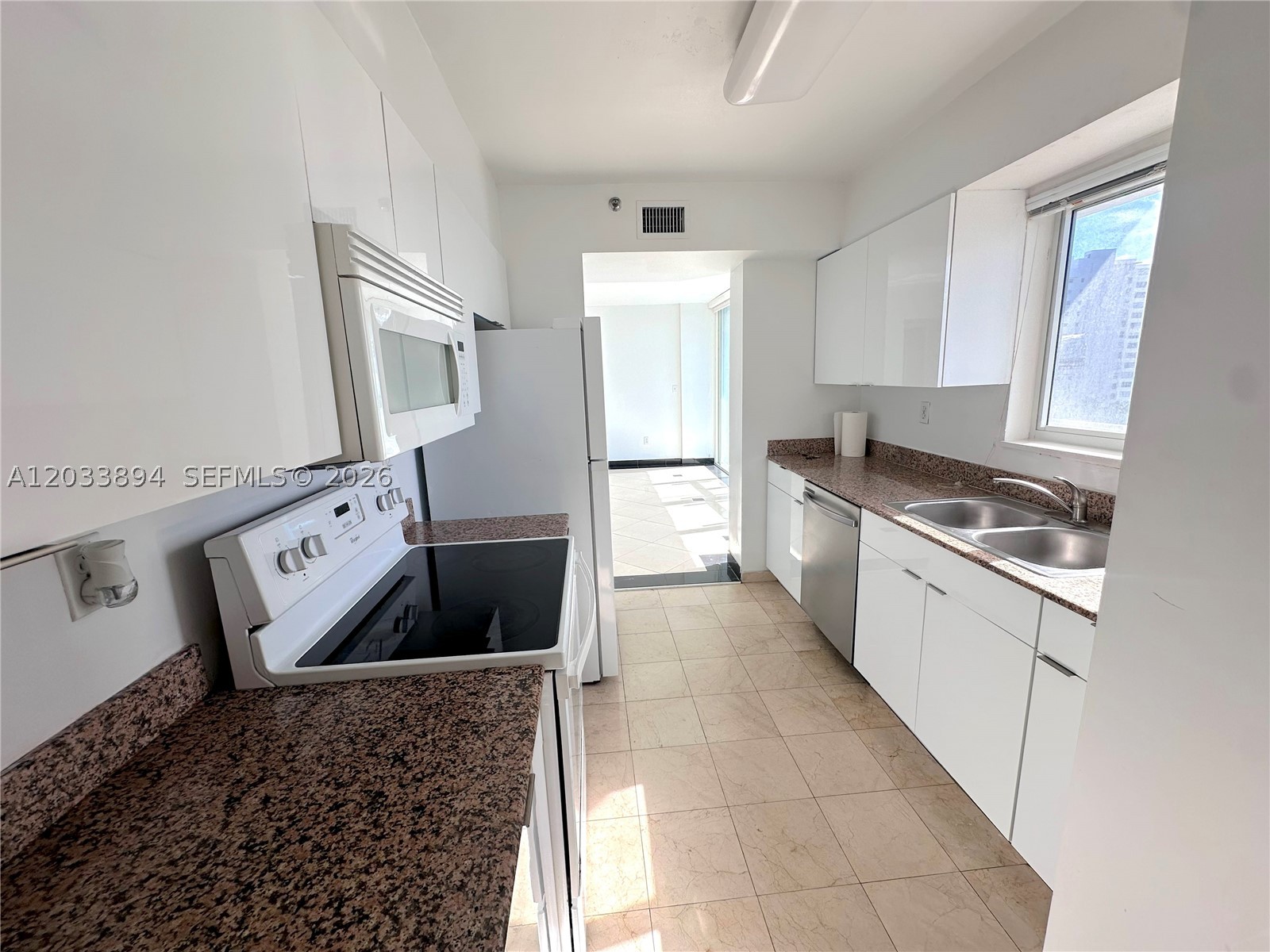 THE GRANDVIEW CONDO - Residential