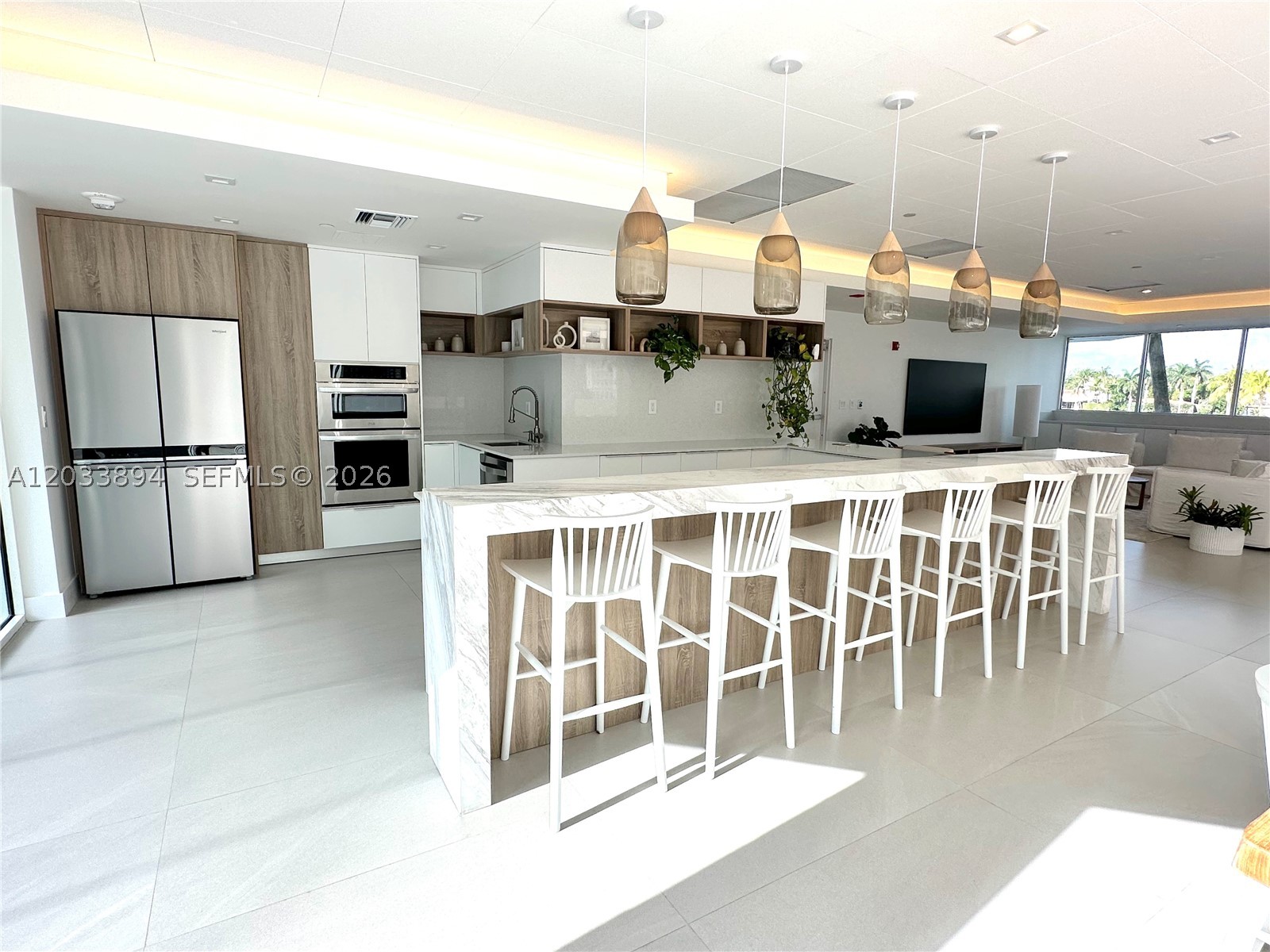 THE GRANDVIEW CONDO - Residential