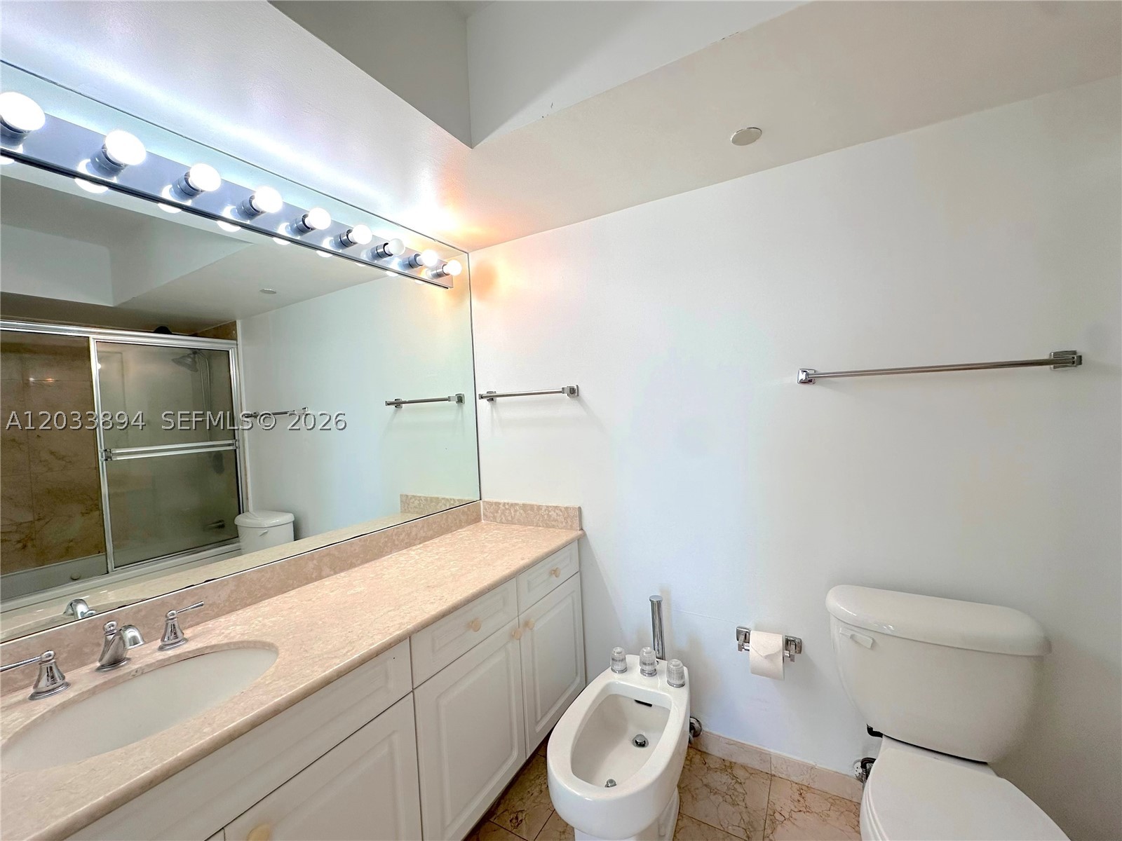 THE GRANDVIEW CONDO - Residential
