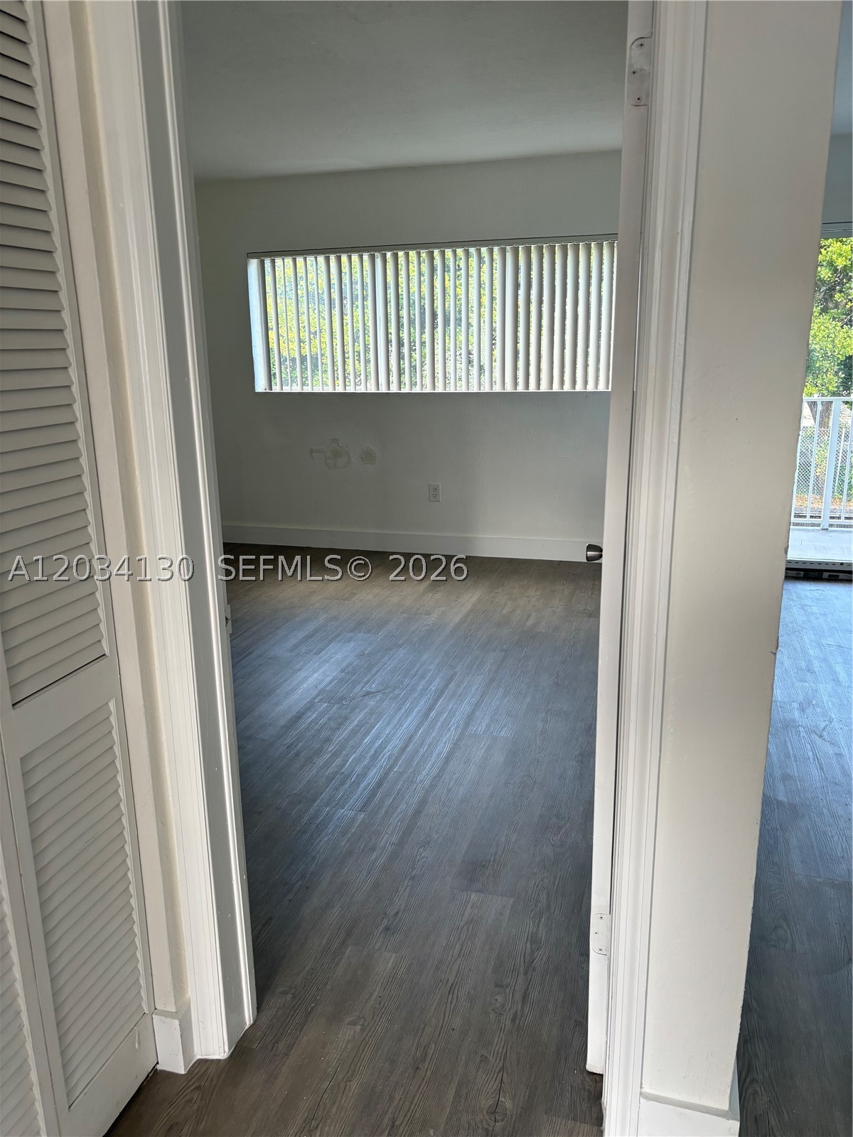 PARADISE AT DADELAND COND - Residential Lease