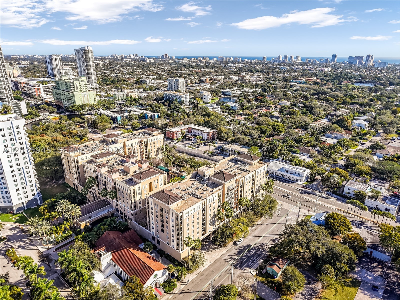 LAS OLAS BY THE RIVER CON - Residential