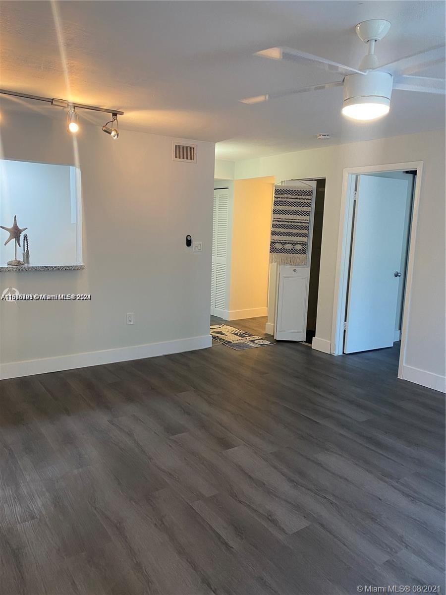 SERENITY ON THE RIVER CON - Residential Lease
