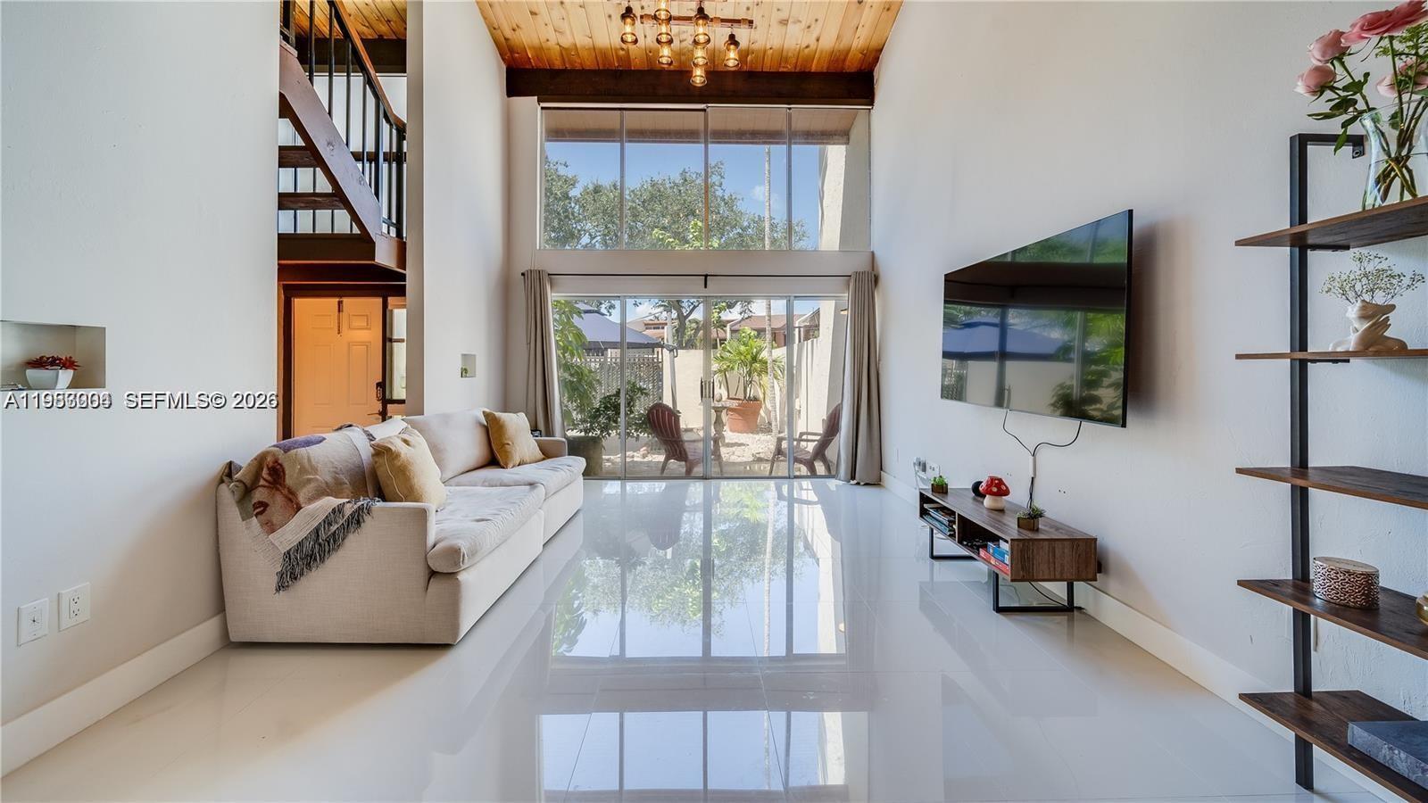 SUNSET PARK LAKE VILLAS S - Residential Lease
