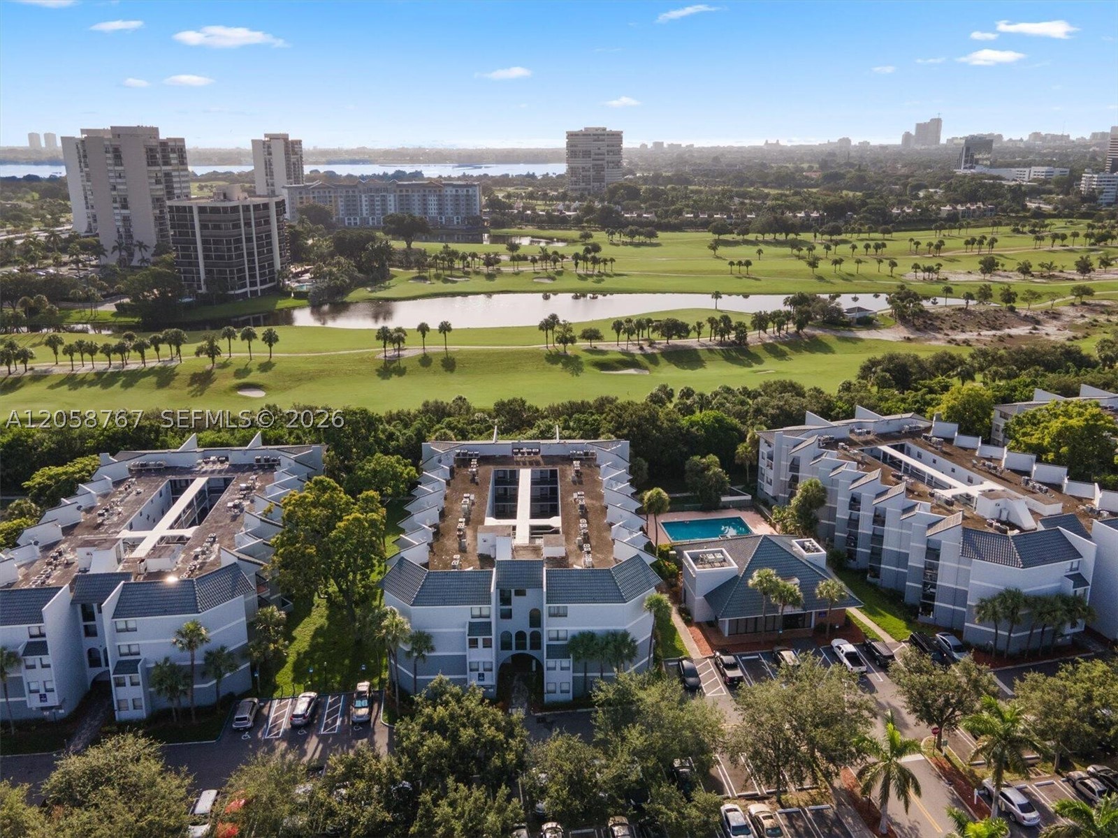PRESIDENTIAL GOLFVIEW - Residential