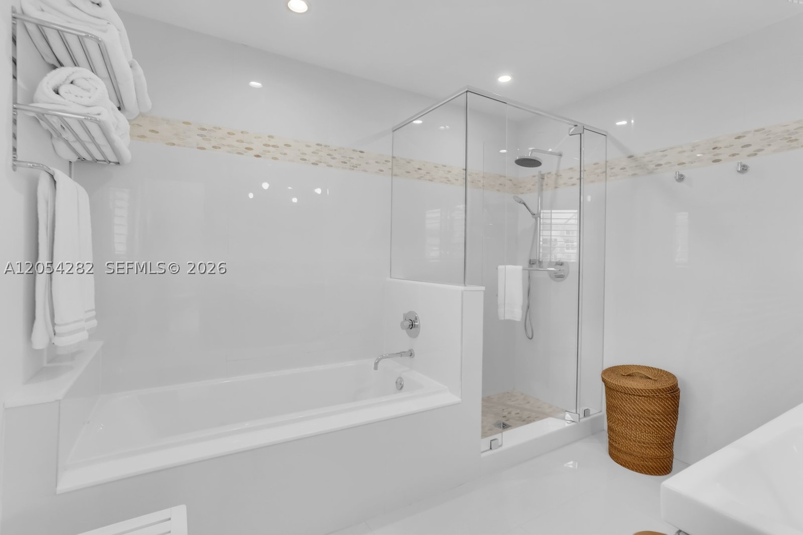 HARBOR VILLAGE SEC - Residential