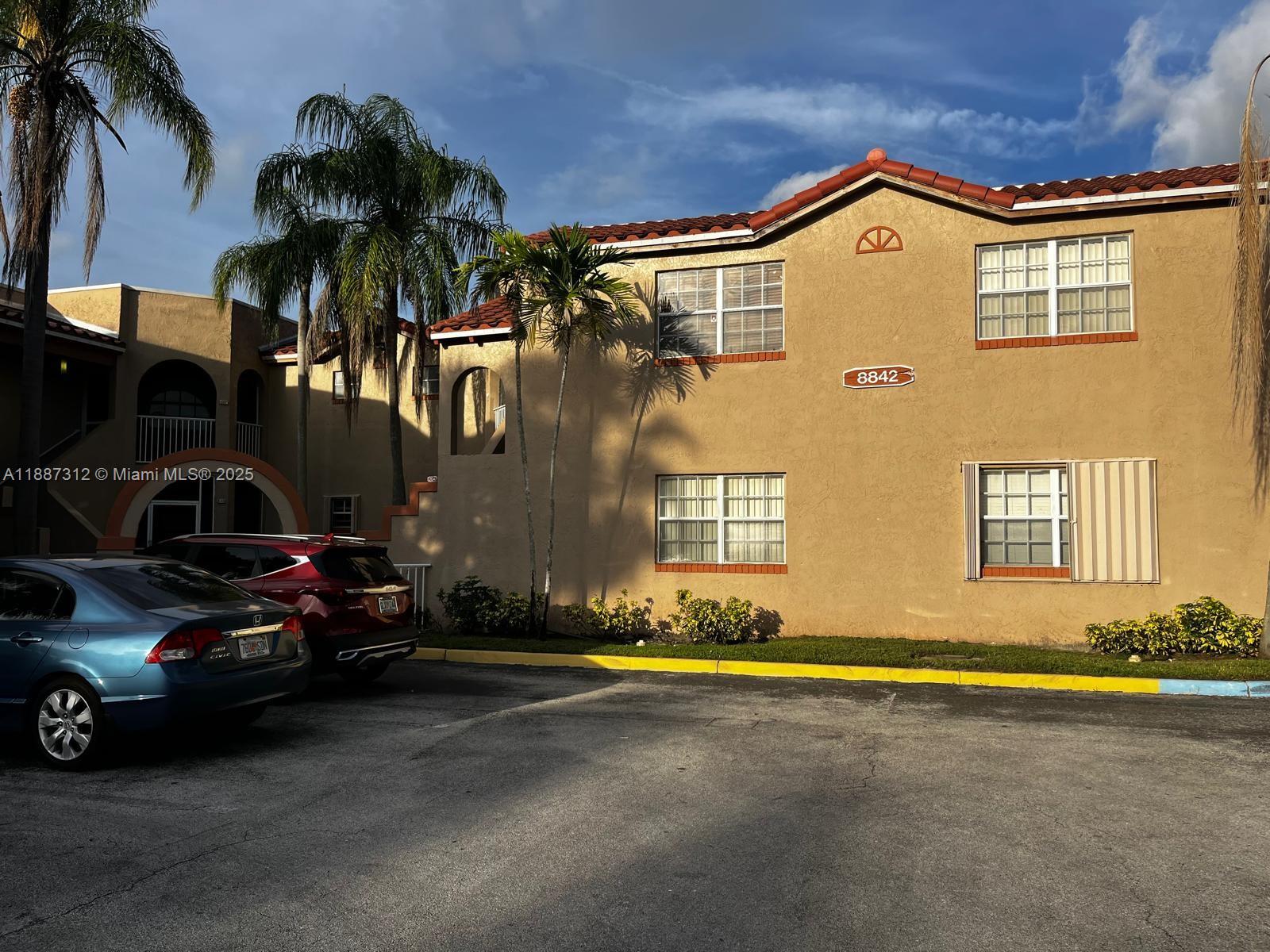 WINDMILL LAKES V CONDO - Residential