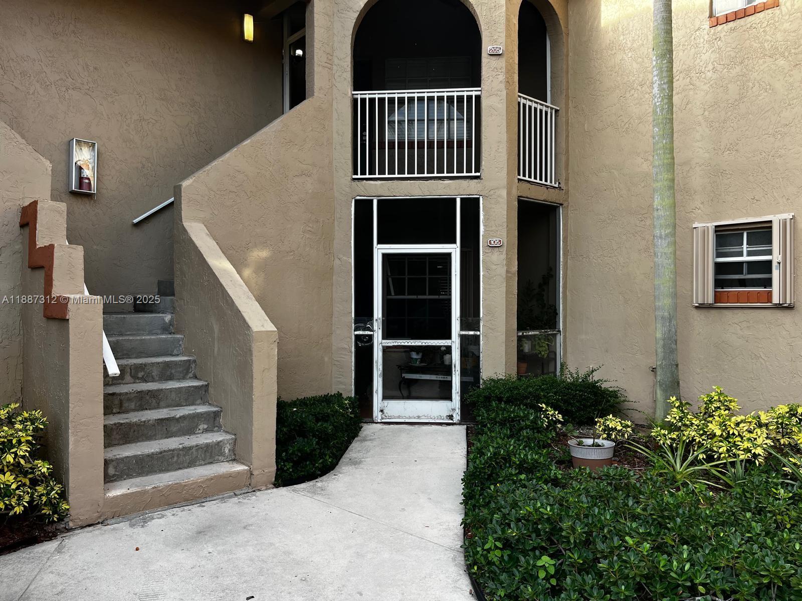 WINDMILL LAKES V CONDO - Residential