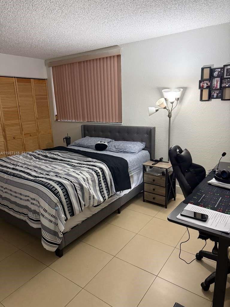 LOS ARBOLES CONDO - Residential