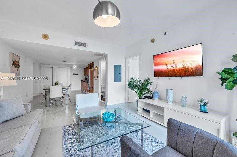 ICON BRICKELL CONDO NO 3 - Residential