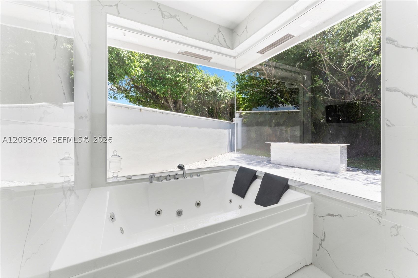 GRAND OAKS OF ARVIDA COUN - Residential