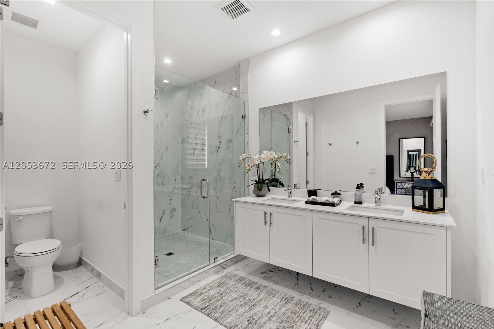 DOWNTOWN DORAL SOUTH PHAS - Residential Lease