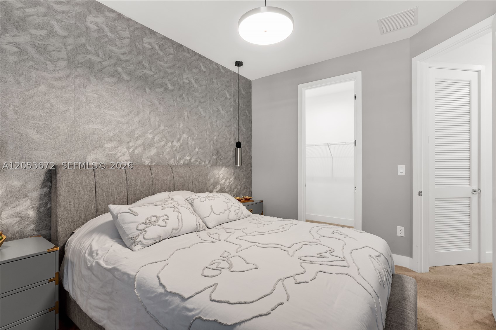 DOWNTOWN DORAL SOUTH PHAS - Residential Lease