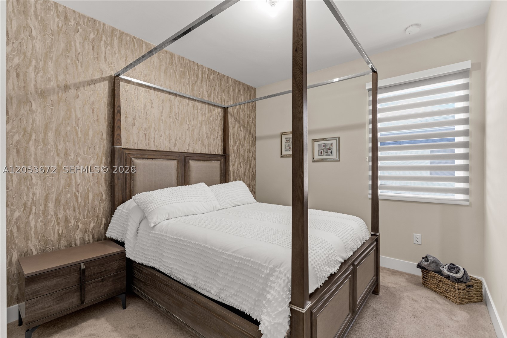 DOWNTOWN DORAL SOUTH PHAS - Residential Lease