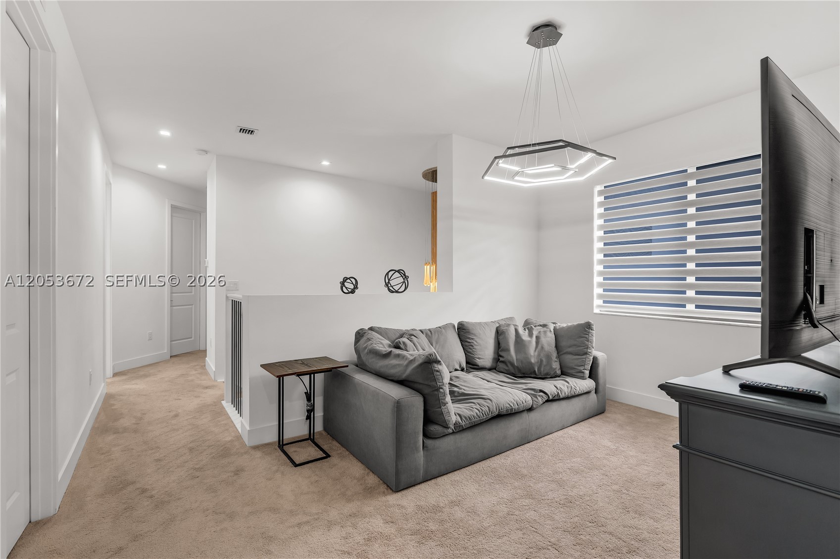 DOWNTOWN DORAL SOUTH PHAS - Residential Lease