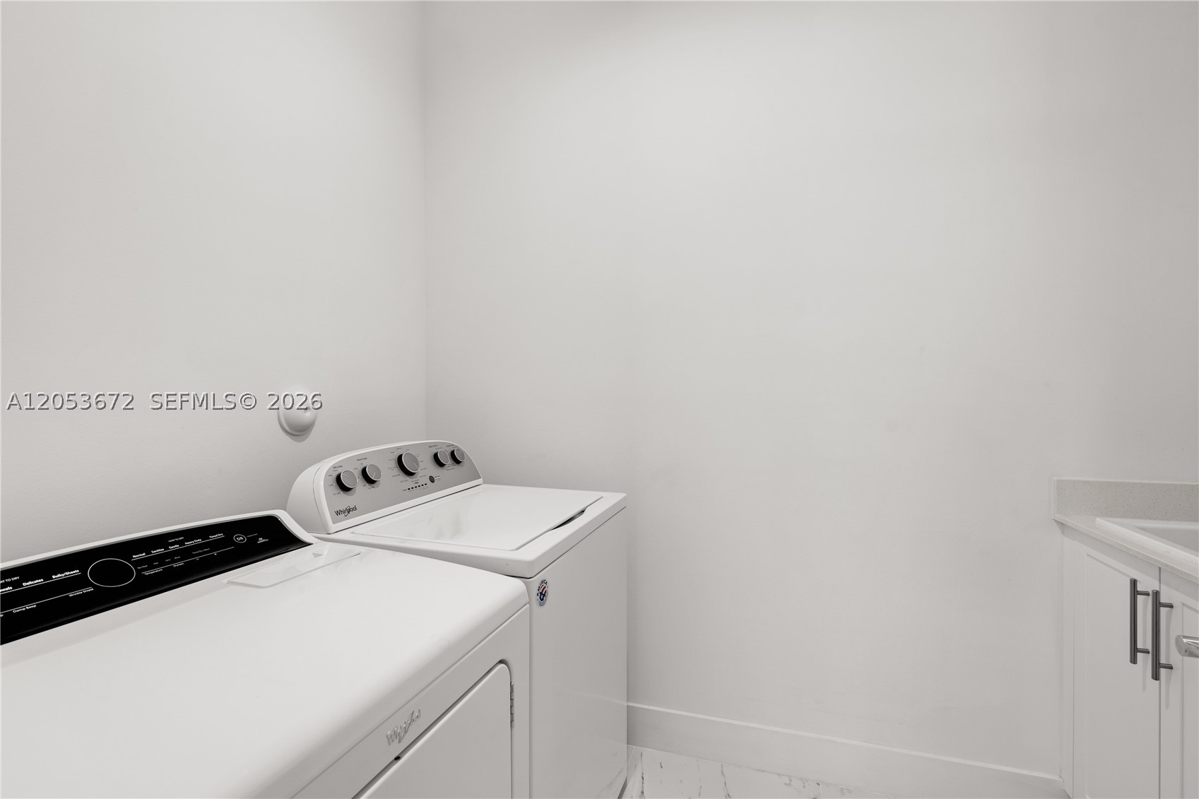 DOWNTOWN DORAL SOUTH PHAS - Residential Lease