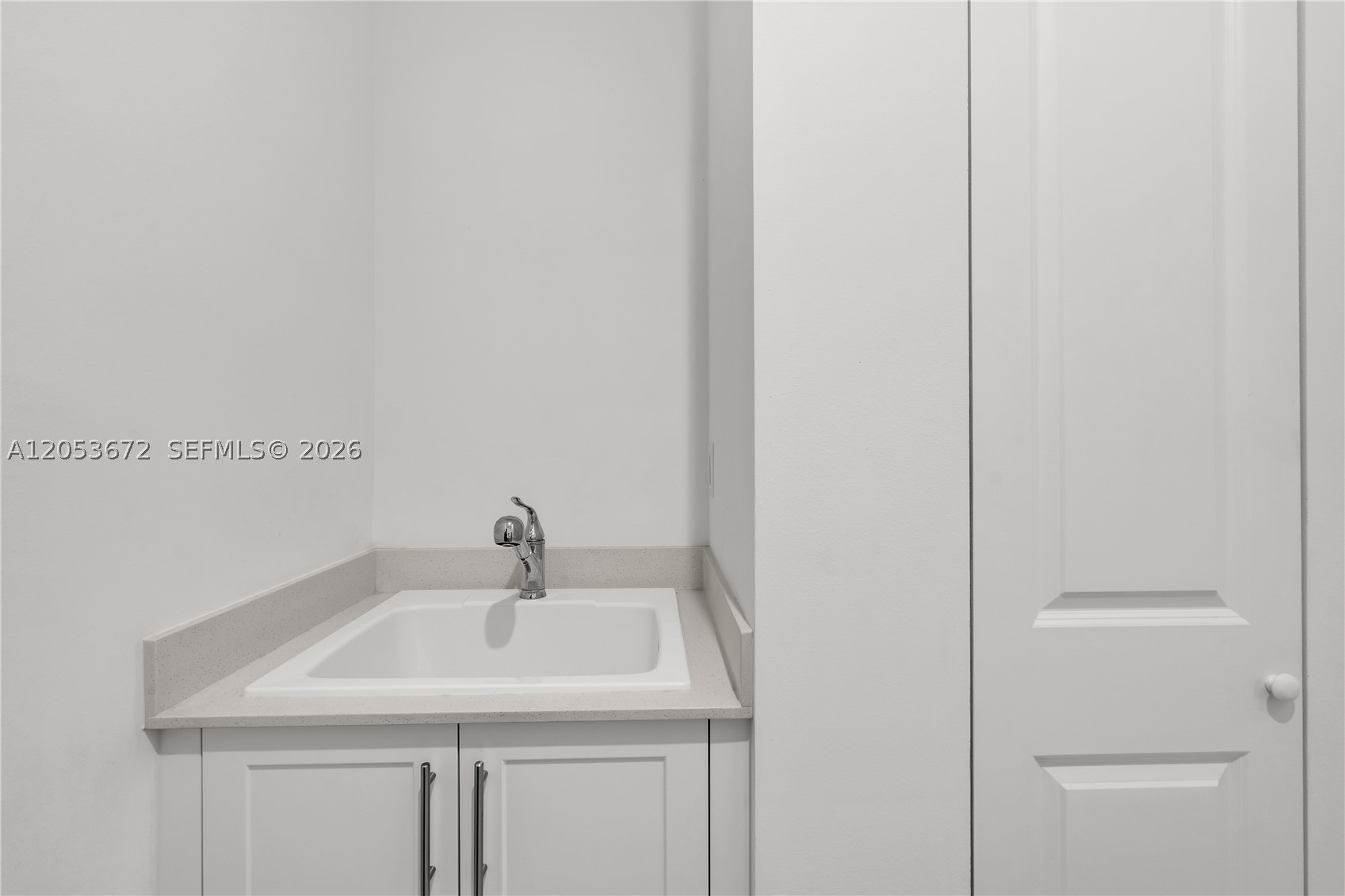 DOWNTOWN DORAL SOUTH PHAS - Residential Lease