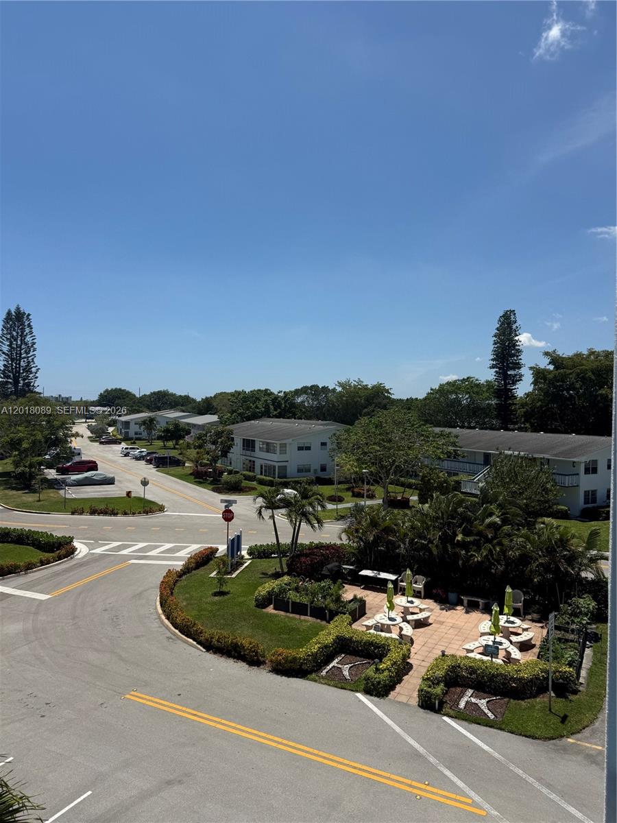 LYNDHURST K CONDO - Residential
