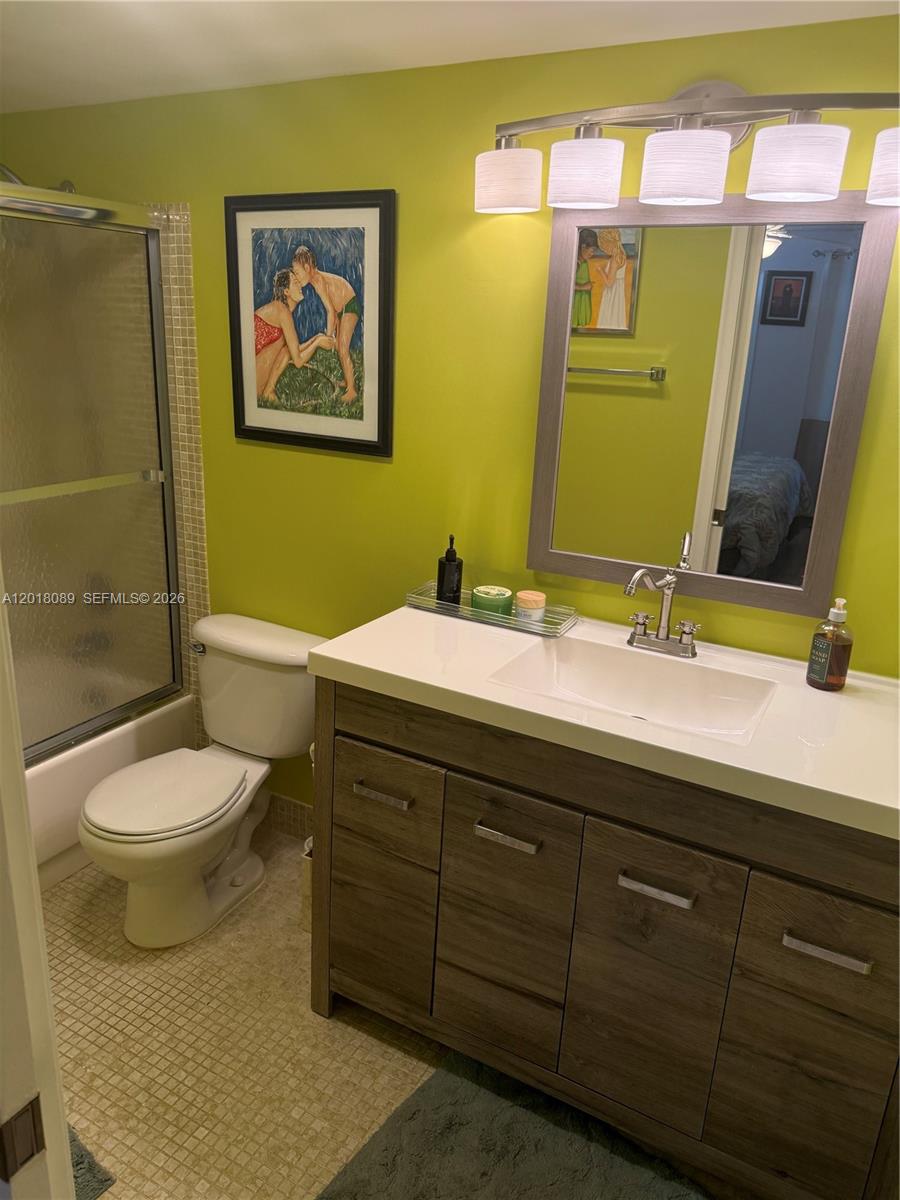 LYNDHURST K CONDO - Residential