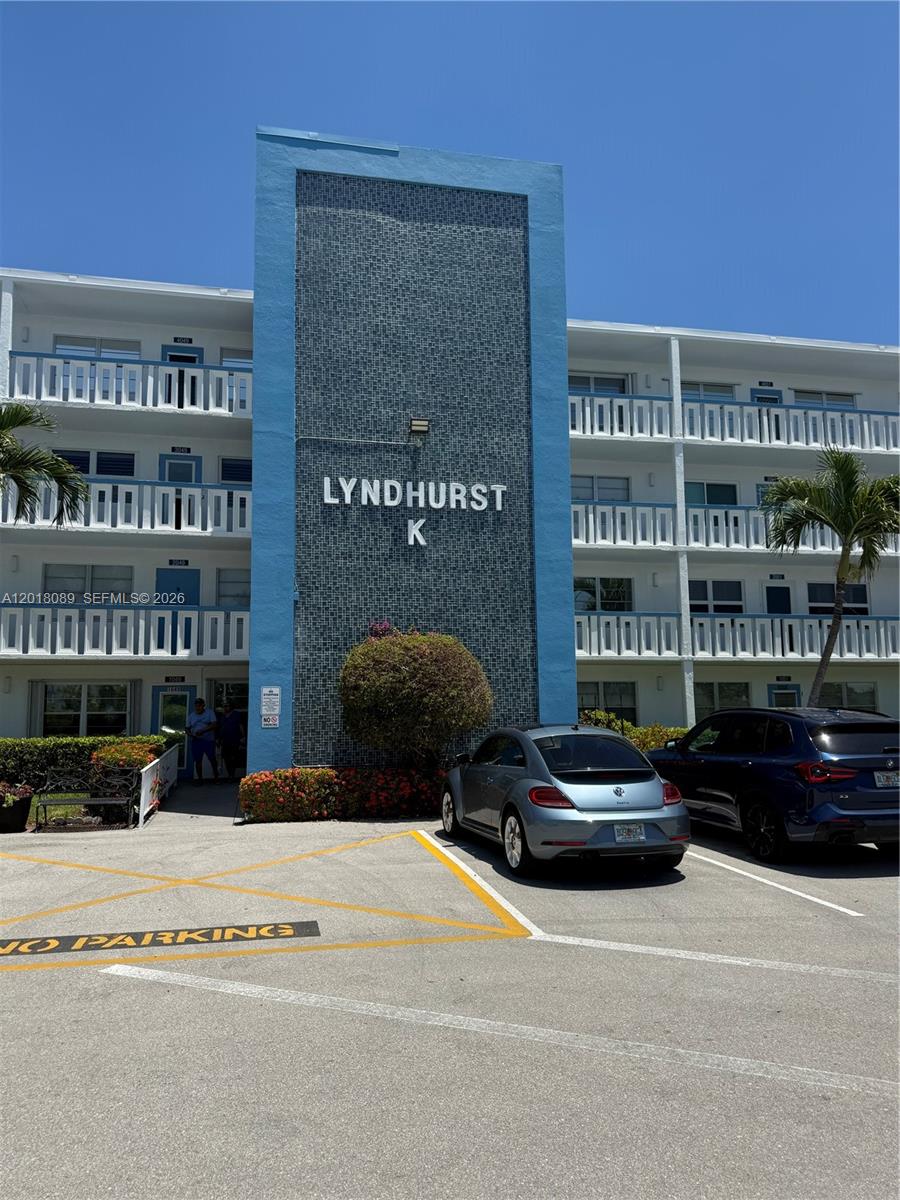 LYNDHURST K CONDO - Residential