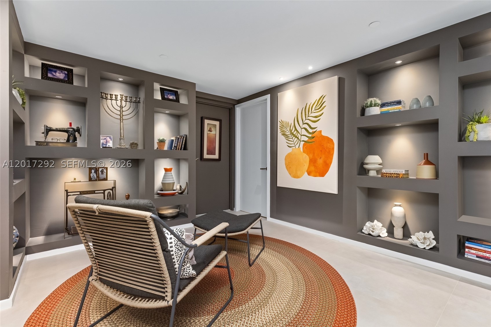 THE PENINSULA CONDO - Residential