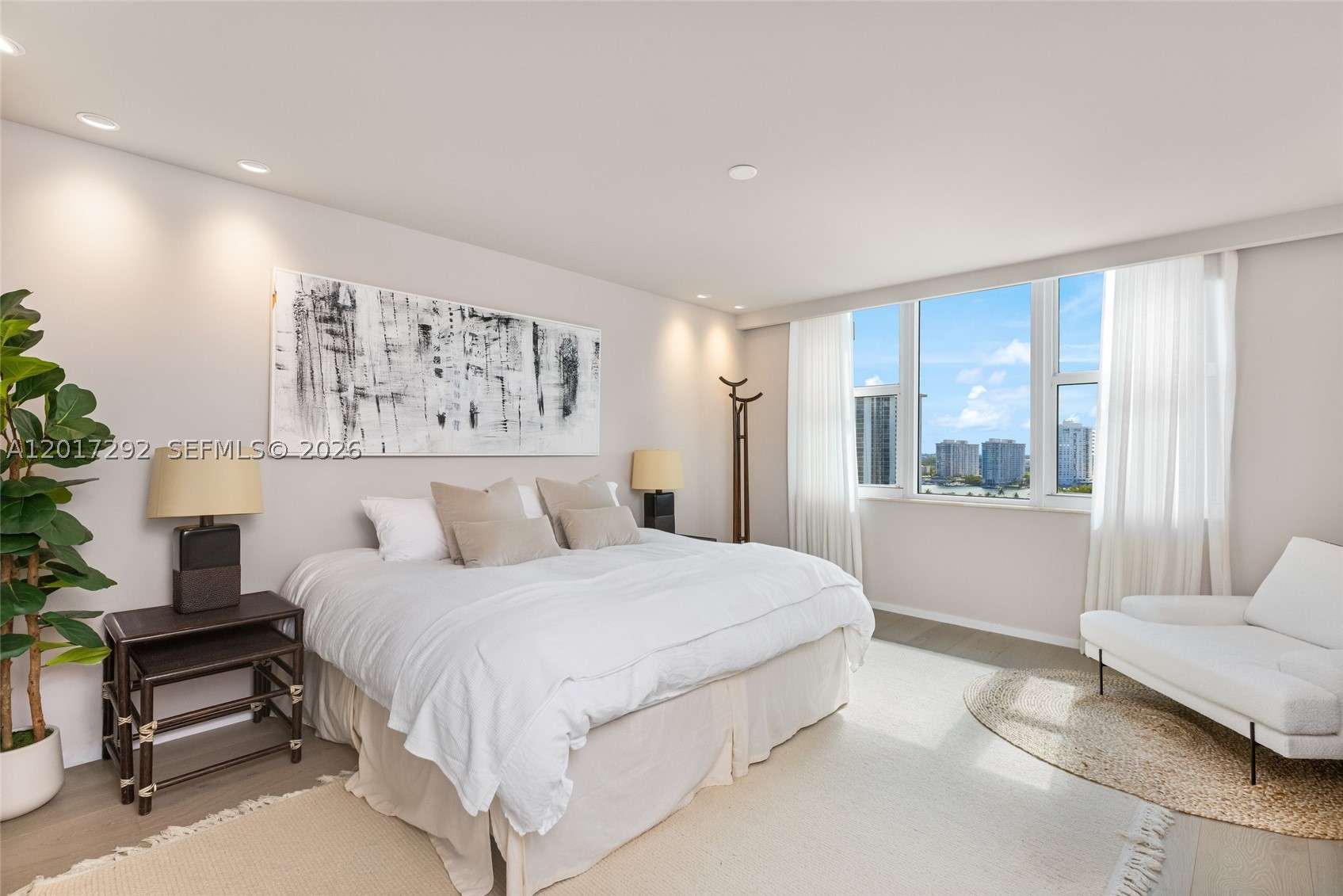 THE PENINSULA CONDO - Residential