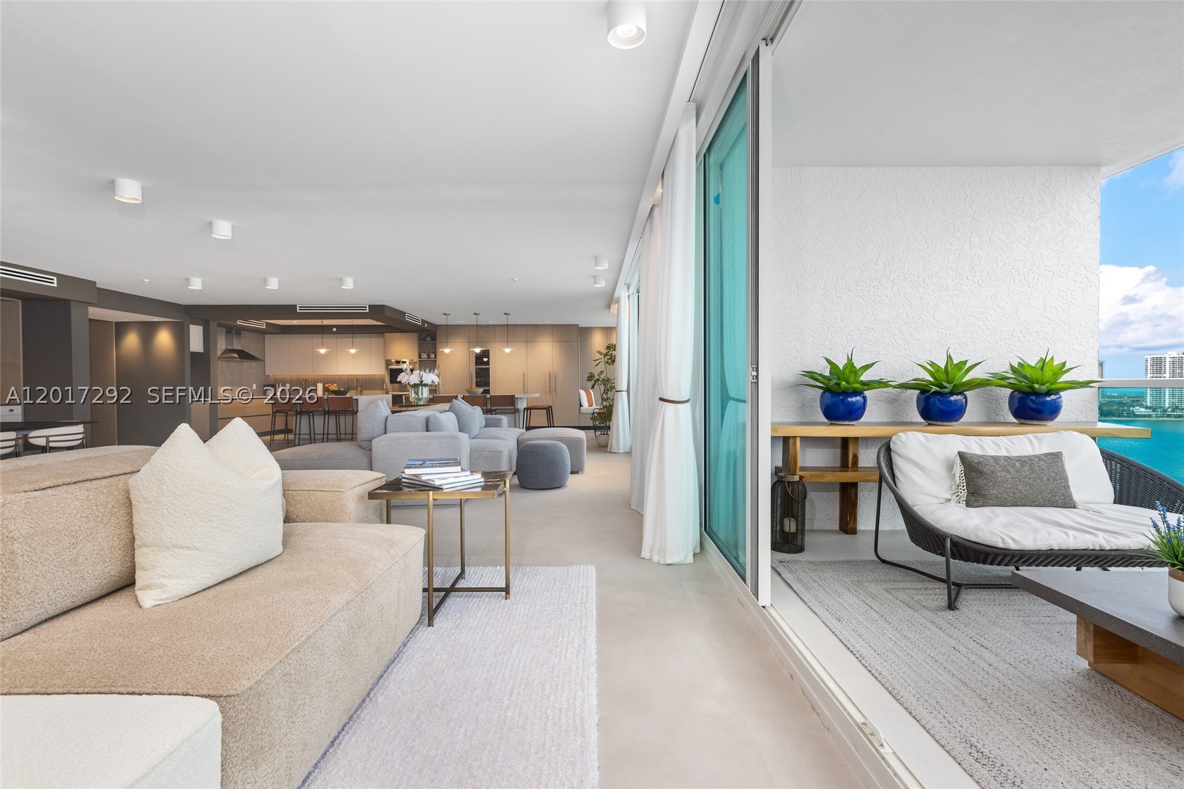 THE PENINSULA CONDO - Residential