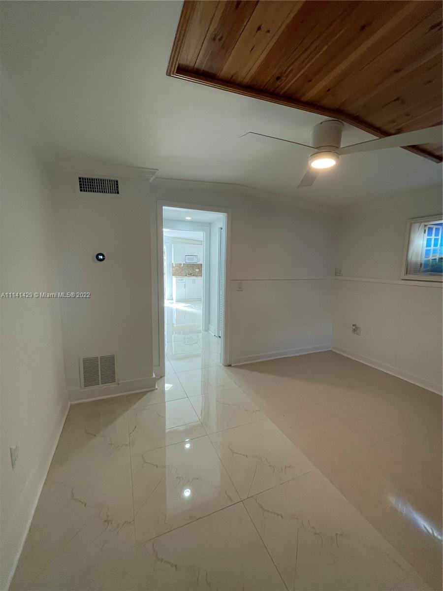 BOULEVARD HEIGHTS SEC 4 - Residential Lease